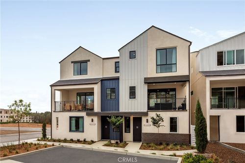 1681 Coral Sea Ln, San Pedro, CA, 90732-6110 | Card Image