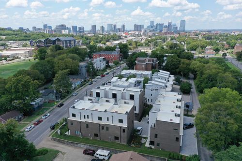 unit-4-1242 2nd Ave S, Nashville, TN, 37210-4140 | Card Image