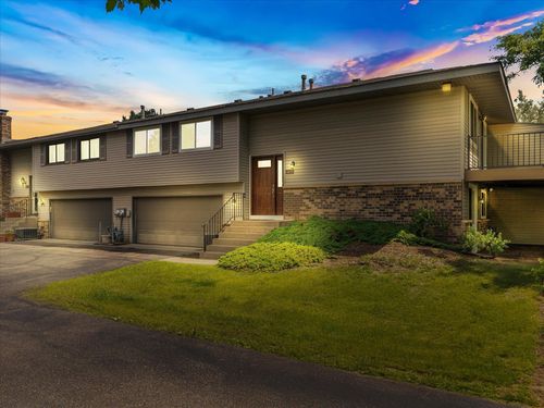 4165 Sylvia Ct, Shoreview, MN, 55126-6427 | Card Image
