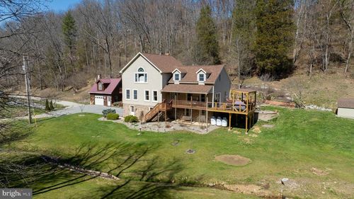 124 Pump House Ln, SEVEN VALLEYS, PA, 17360-8716 | Card Image