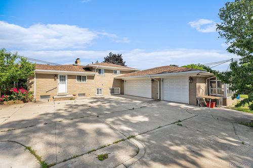 29242 Lorraine Ct, Warren, MI, 48093 | Card Image
