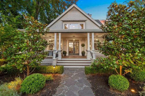 2676 Mcbride Avenue, Surrey, BC, V4A3G1 | Card Image