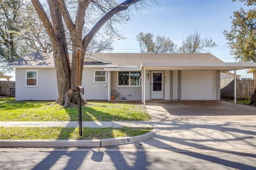 8141 Tumbleweed Trl, White Settlement, TX, 76108-3520 | Card Image