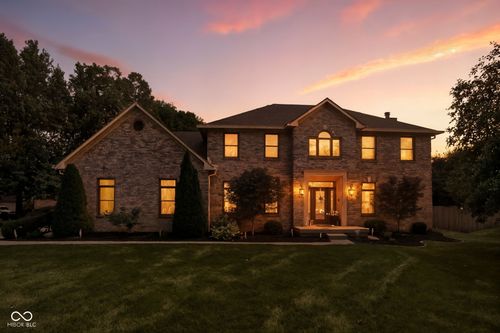 4489 Annelo Dr, Greenwood, IN, 46142-9070 | Card Image