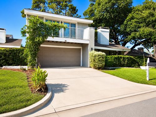 2113 Oakwood Ln, Arlington, TX, 76012-2252 | Card Image