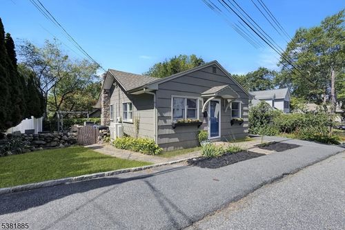 17 Hilltop Trl, Denville, NJ, 07834-2013 | Card Image