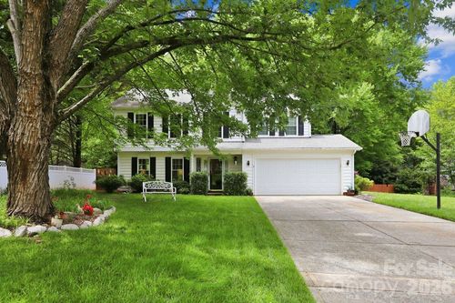 3009 Oakcroft Dr, Matthews, NC, 28105-1149 | Card Image