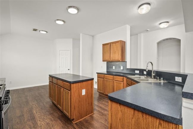 Kitchen, Dining Area | Image 10