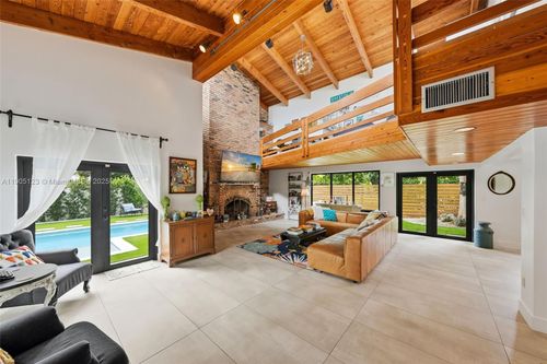 9200 Ne 12th Ave, Miami Shores, FL, 33138-2997 | Card Image