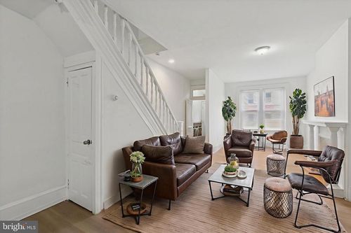 2054 W Glenwood Ave, PHILADELPHIA, PA, 19132-3707 | Card Image