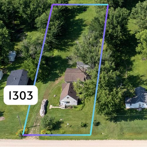 1303 28th Ave Ne, Austin, MN, 55912-6028 | Card Image