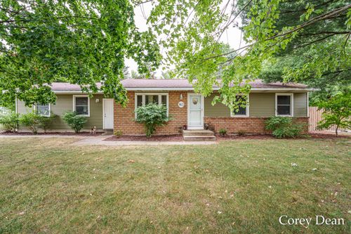 863 Coral St, Jenison, MI, 49428-9728 | Card Image