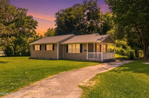 501 Henderson Dr, Jacksonville, NC, 28540-4905 | Card Image