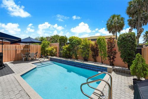 4001 W 10th Court, Hialeah, FL, 33012 | Card Image