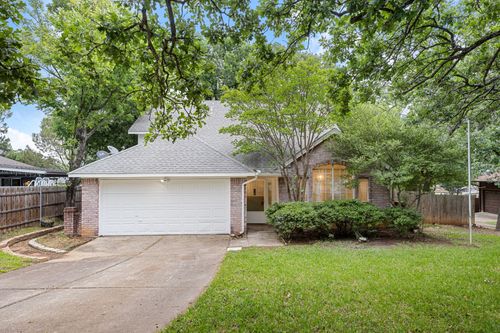 3208 Hickory Ct, Bedford, TX, 76021-3808 | Card Image