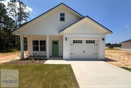 207 Wilson Ave, Hinesville, GA, 31313-2620 | Card Image