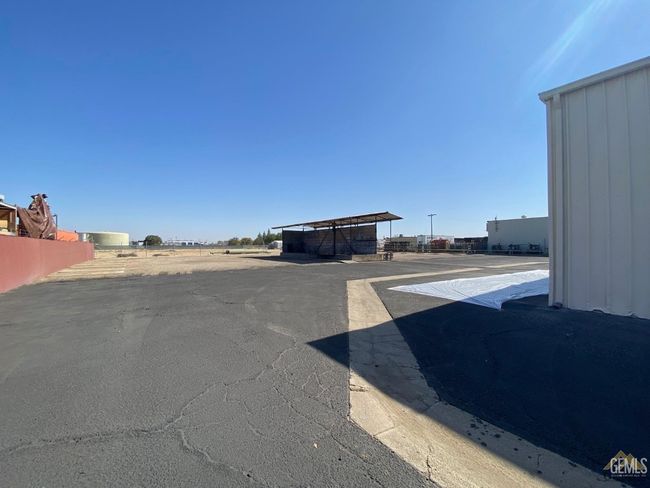 3930 Alken St, House other with 0 bedrooms, 0 bathrooms and null parking in Bakersfield CA | Image 24