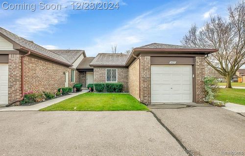 3627 Heritage Parkway, Dearborn, MI, 48124 | Card Image