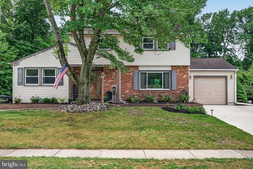 46 Greenwood Dr, BLACKWOOD, NJ, 08012-2159 | Card Image