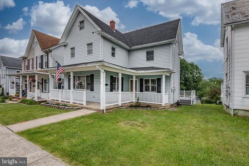 96 Stedman Ave, Lehighton, PA, 18235-2642 | Card Image