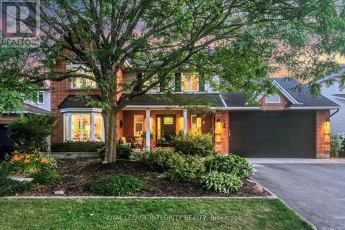 4 Heritage Grove Crescent, Ottawa, ON, K2S1R2 | Card Image
