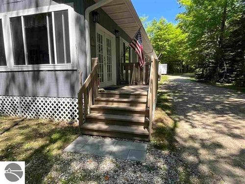 27646 White Cedar Trl, Beaver Island, MI, 49782-5337 | Card Image