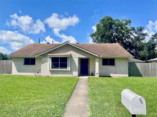 2101 Roland Rue St, Pearland, TX, 77581-6415 | Card Image