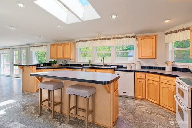 3933 Old Olympic Hwy, House other with 3 bedrooms, 3 bathrooms and 2 parking in Port Angeles WA | Image 13