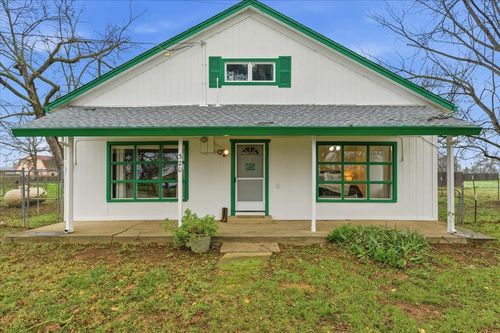 320 W Wise Road, Lincoln, CA, 95648 | Card Image