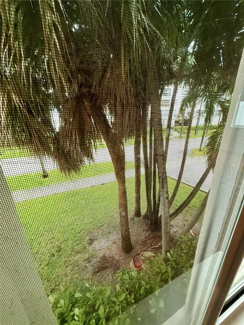 apt-201-240 Galen Dr, Key Biscayne, FL, 33149-2114 | Card Image