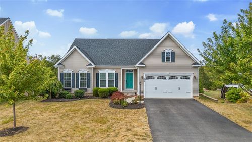 124 Pauline Pl, Evans City, PA, 16033-7746 | Card Image