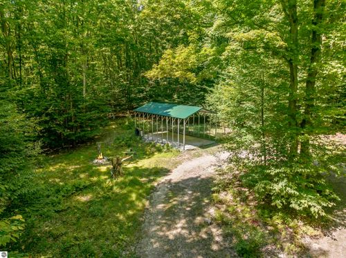 454 Vande Lane, Beulah, MI, 49617 | Card Image
