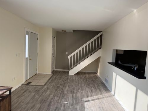 12264 Woodside Dr, Grand Blanc, MI, 48439-1637 | Card Image