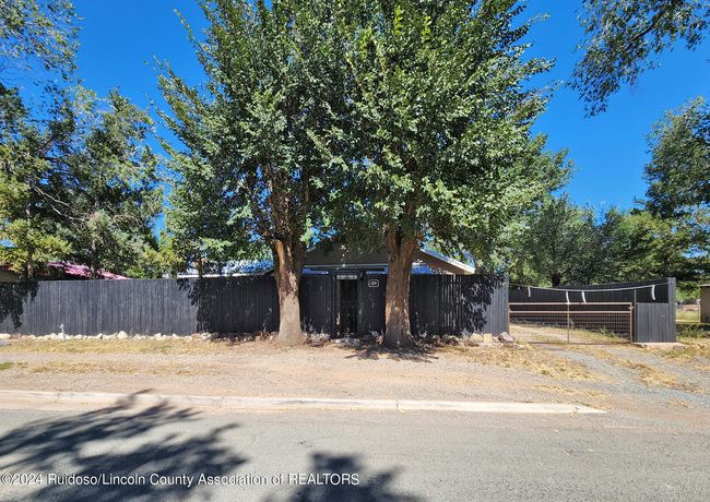 109 E 3 Rd St, House other with 3 bedrooms, 2 bathrooms and null parking in Capitan NM | Image 62