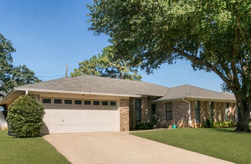 2077 Parkridge Dr, Hurst, TX, 76054-3065 | Card Image