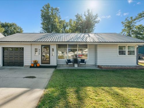 628 34th St, Cedar Rapids, IA, 52403-3118 | Card Image