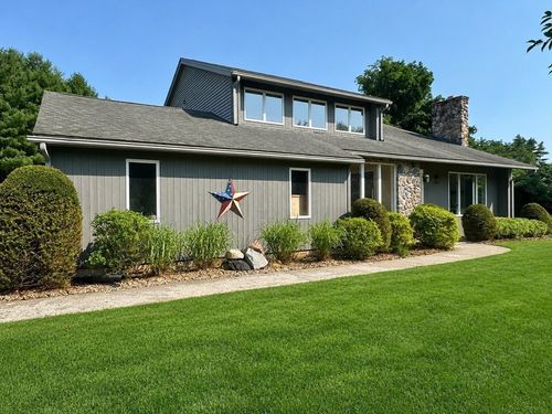 36 Fraser Dr, East Longmeadow, MA, 01028-3008 | Card Image