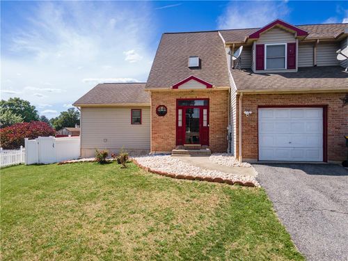 117 Stephanie Dr, Palmer Twp, PA, 18045-7903 | Card Image