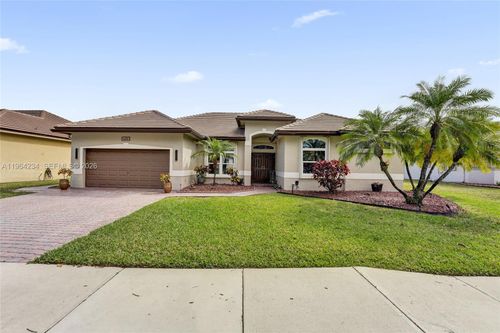 6686 Segovia Cir W, Fort Lauderdale, FL, 33331-4610 | Card Image