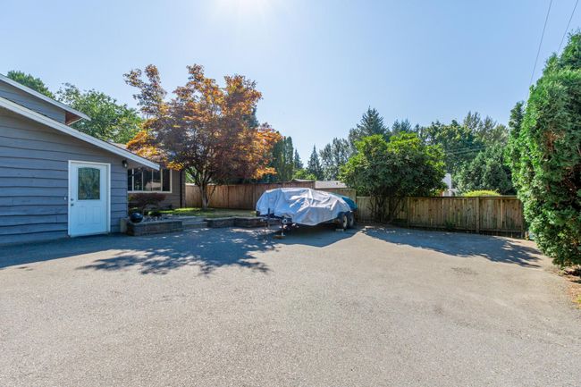 8024 Cedar Street, House other with 4 bedrooms, 2 bathrooms and null parking in Mission BC | Image 4