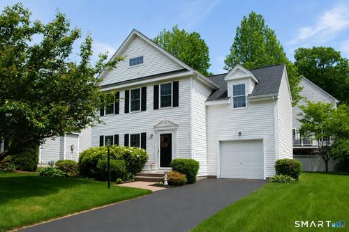 26-26 Fox Holw, Avon, CT, 06001-3694 | Card Image