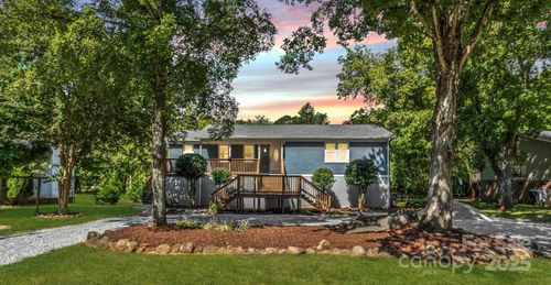 6106 Cambridge Dr, Harrisburg, NC, 28075-9551 | Card Image