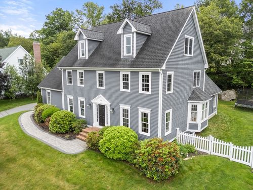 69 Camelot Dr, Shrewsbury, MA, 01545-7719 | Card Image