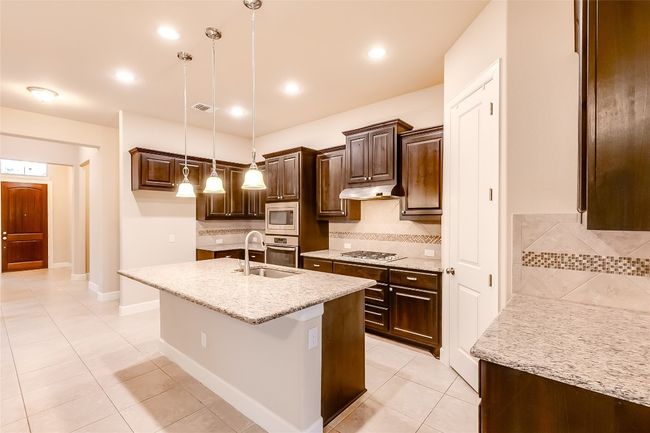 152 Fort Cobb Way, House other with 4 bedrooms, 3 bathrooms and 4 parking in Georgetown TX | Image 11