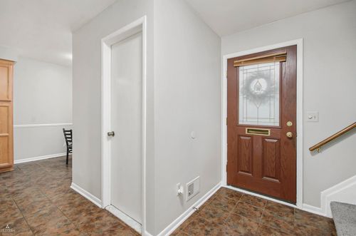 889 Kirts Blvd, Troy, MI, 48084-4848 | Card Image