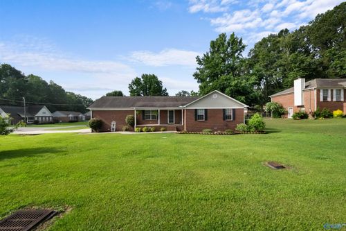 3161 Hawthorne Pl, Southside, AL, 35907-7920 | Card Image