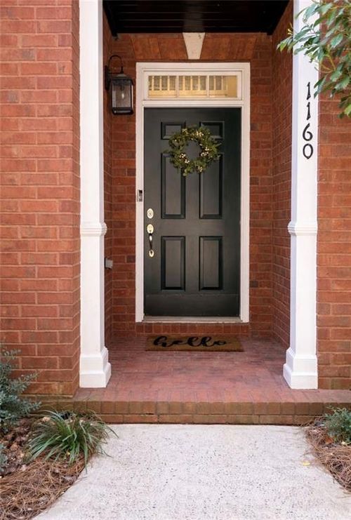 1160 Brookhaven Gln Ne, Brookhaven, GA, 30319-4707 | Card Image