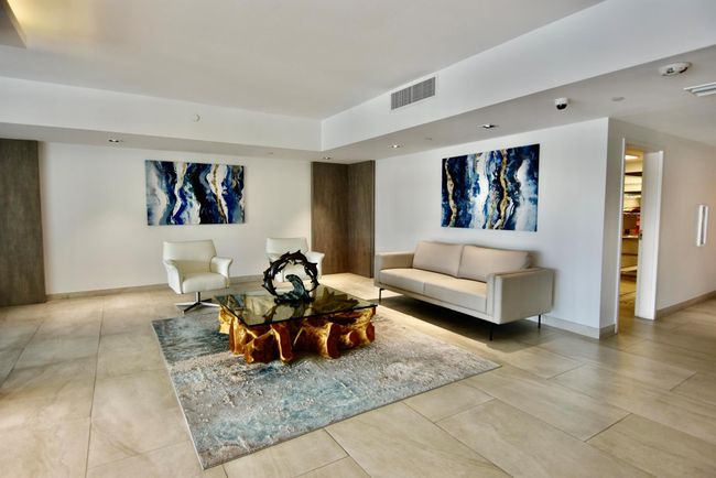 APT-109 - 1155 Hillsboro Mile, Condo with 2 bedrooms, 3 bathrooms and null parking in Hillsboro Beach FL | Image 4