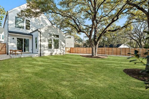 11-5107 Menchaca Rd, Austin, TX, 78745-2851 | Card Image