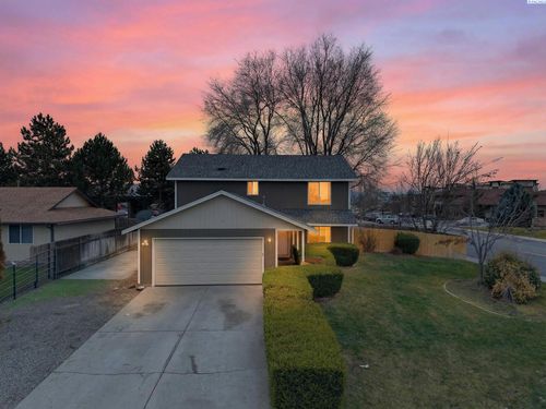 6716 Fenway Drive, Pasco, WA, 99301 | Card Image